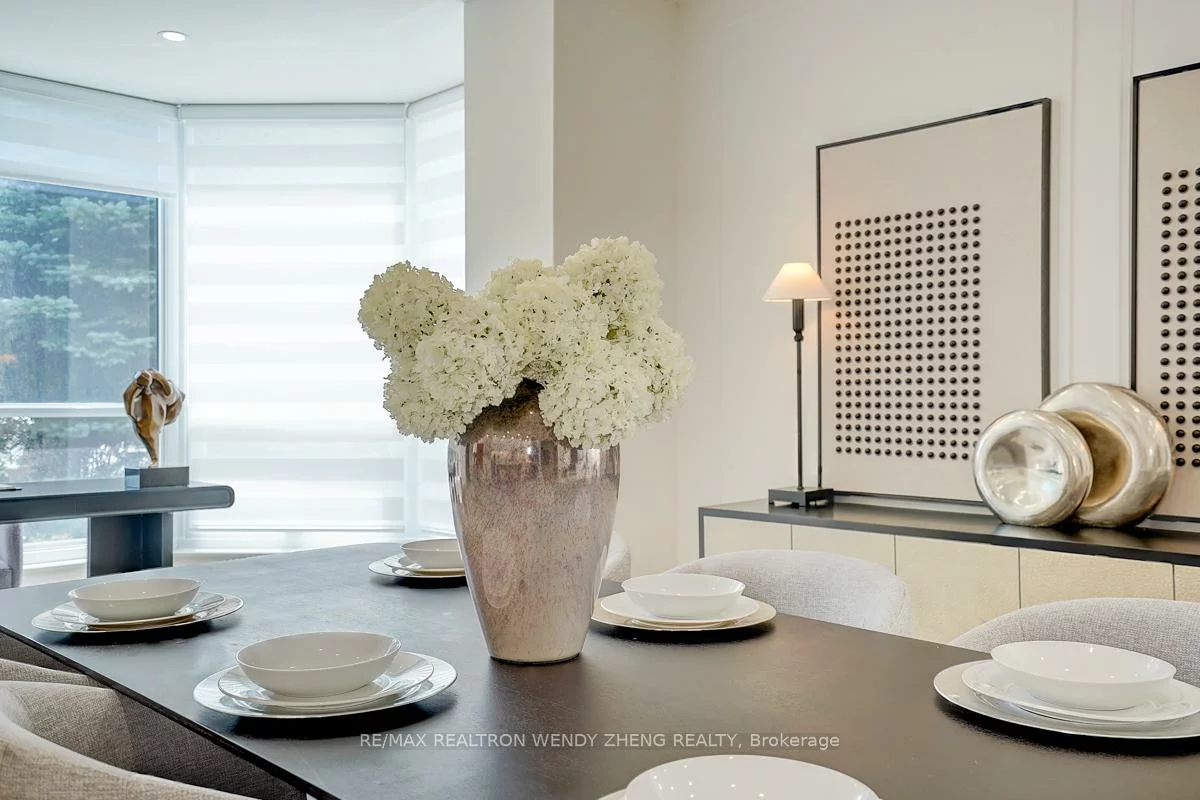 65, SPRING GARDEN, Willowdale East, Toronto