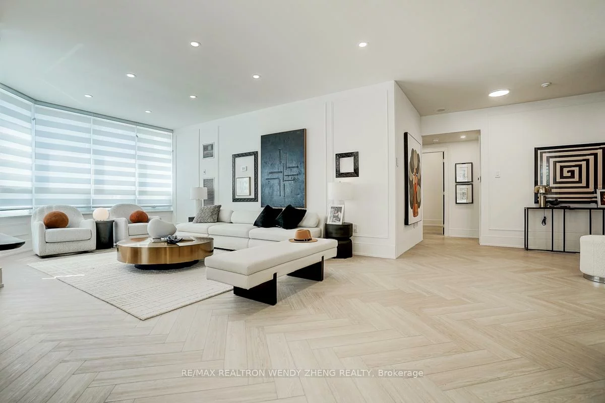 65, SPRING GARDEN, Willowdale East, Toronto