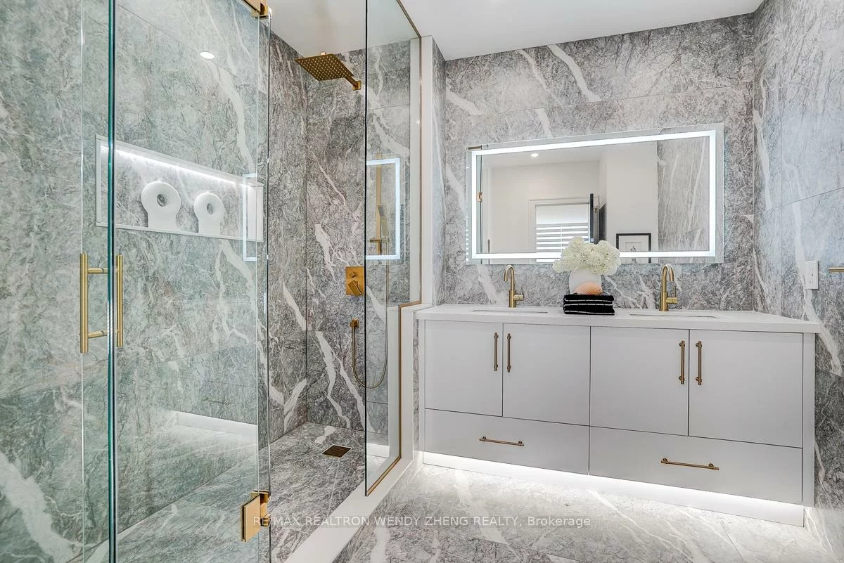 65, SPRING GARDEN, Willowdale East, Toronto