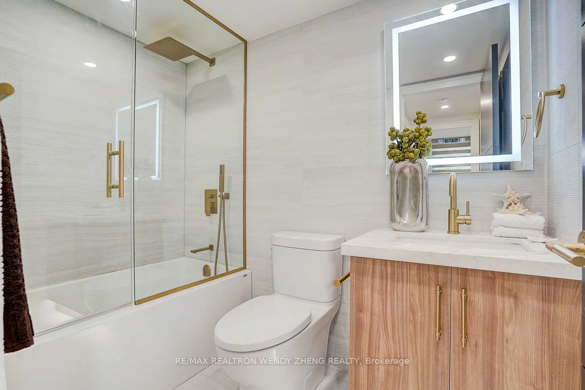 65, SPRING GARDEN, Willowdale East, Toronto