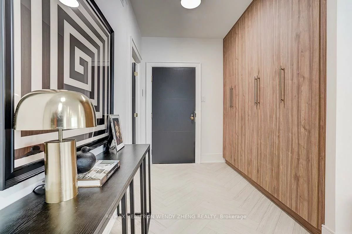 65, SPRING GARDEN, Willowdale East, Toronto