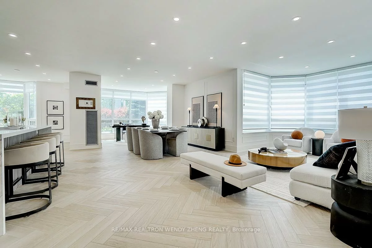 65, SPRING GARDEN, Willowdale East, Toronto