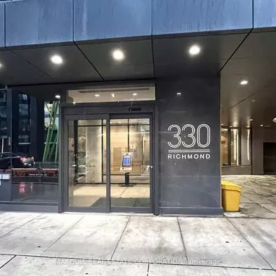 330, Richmond, Waterfront Communities C1, Toronto