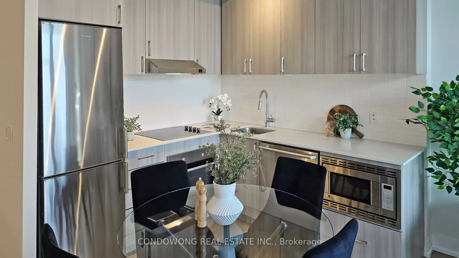 7, Kenaston, Bayview Village, Toronto