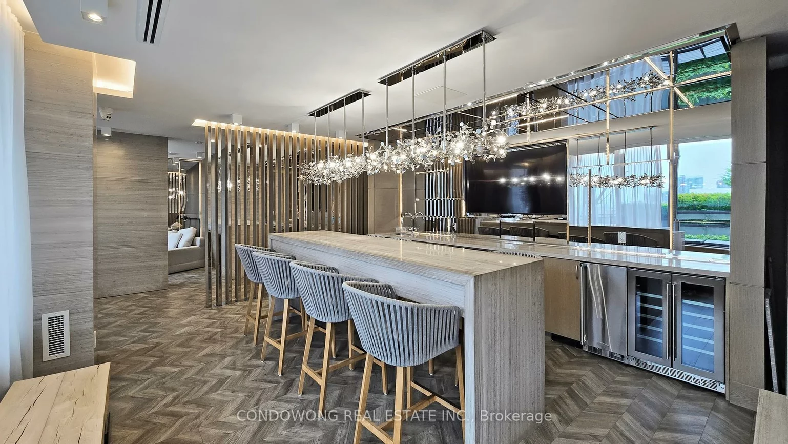 7, Kenaston, Bayview Village, Toronto