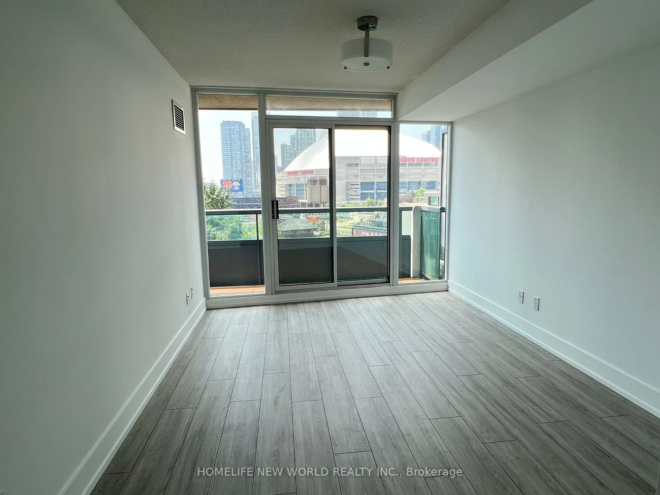 51, Lower Simcoe, Waterfront Communities C1, Toronto