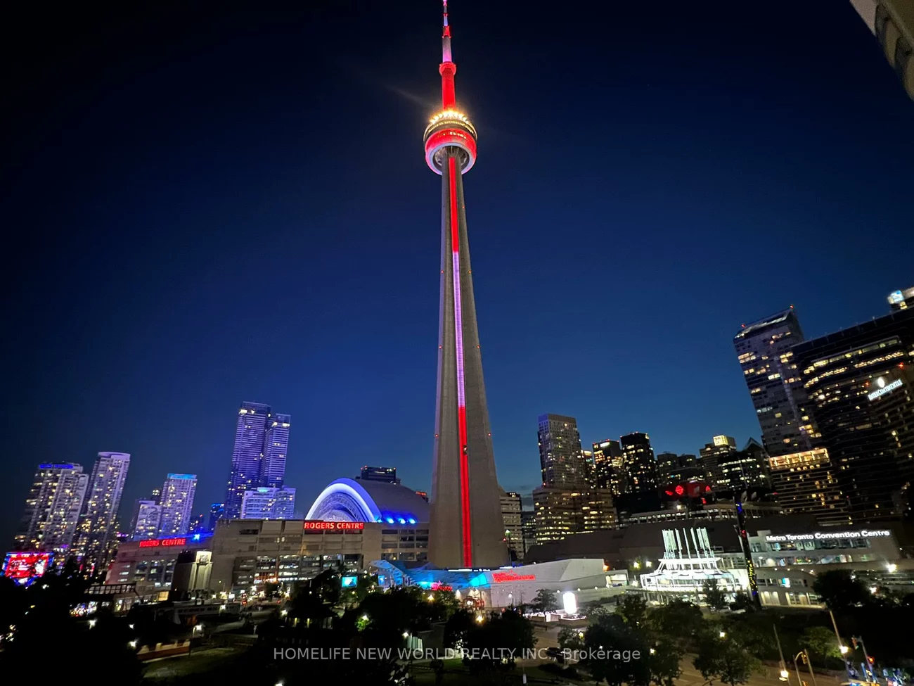 51, Lower Simcoe, Waterfront Communities C1, Toronto