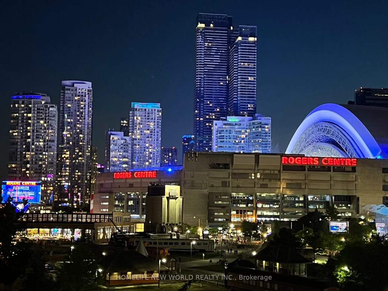 51, Lower Simcoe, Waterfront Communities C1, Toronto
