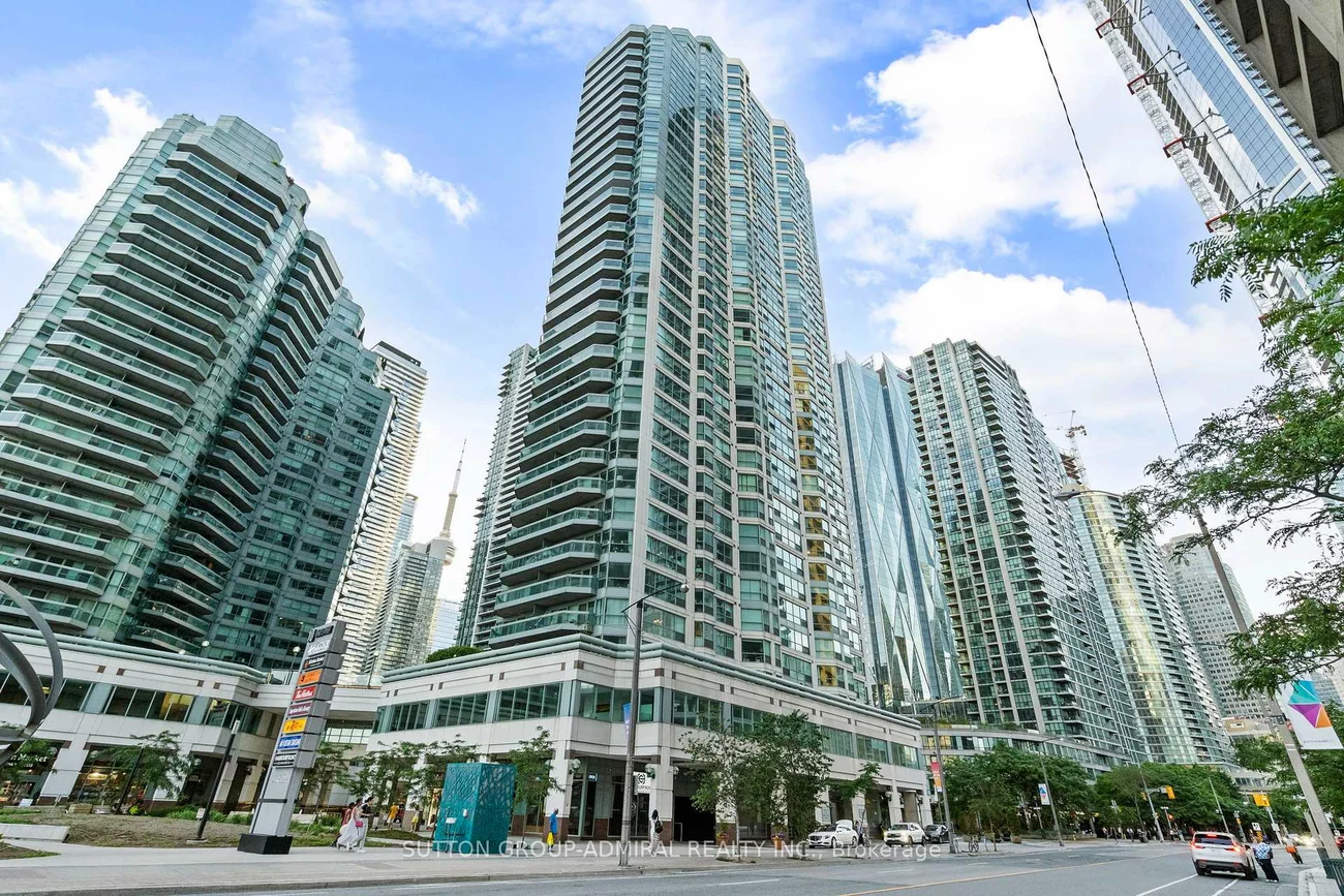 10, Yonge, Waterfront Communities C1, Toronto