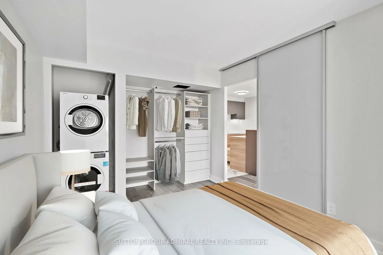 10, Yonge, Waterfront Communities C1, Toronto
