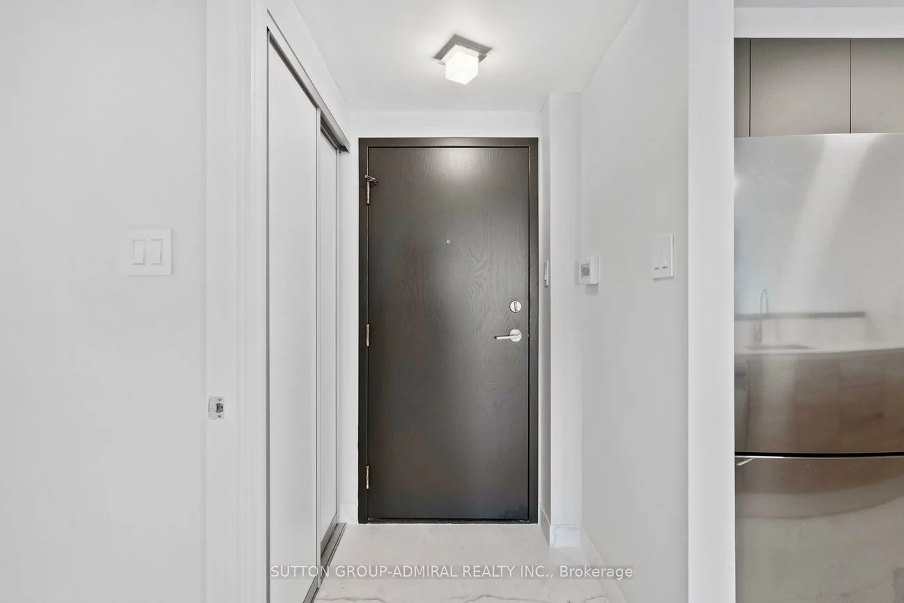10, Yonge, Waterfront Communities C1, Toronto