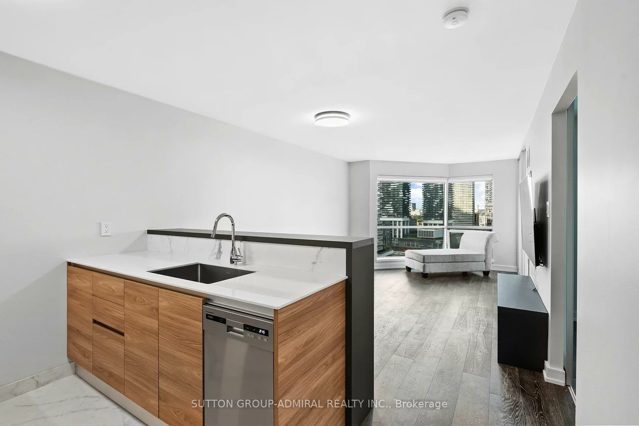 10, Yonge, Waterfront Communities C1, Toronto