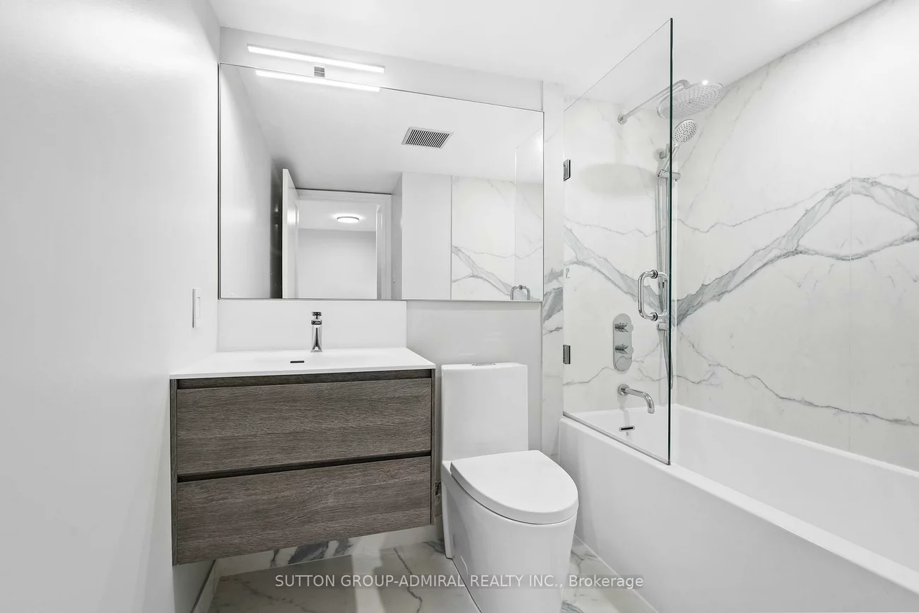 10, Yonge, Waterfront Communities C1, Toronto