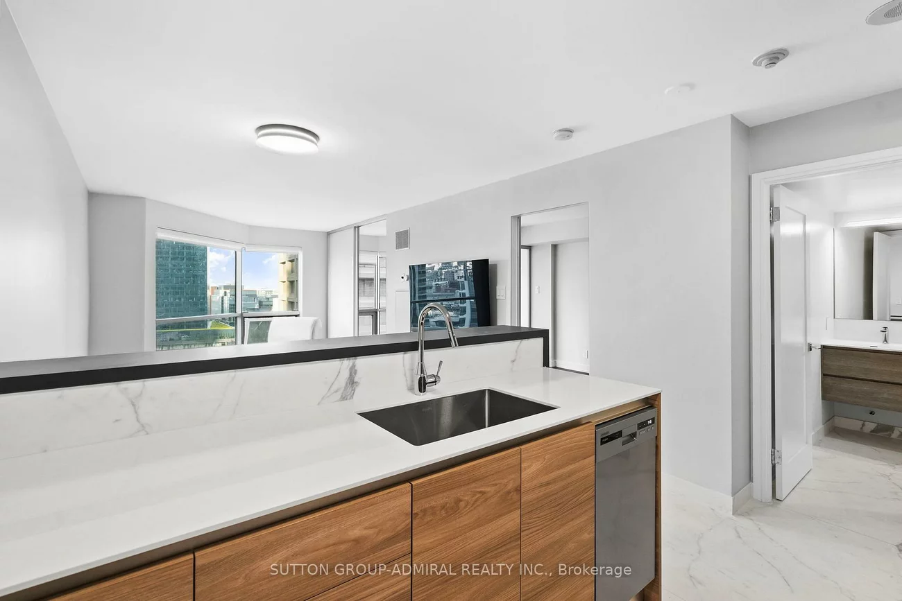 10, Yonge, Waterfront Communities C1, Toronto