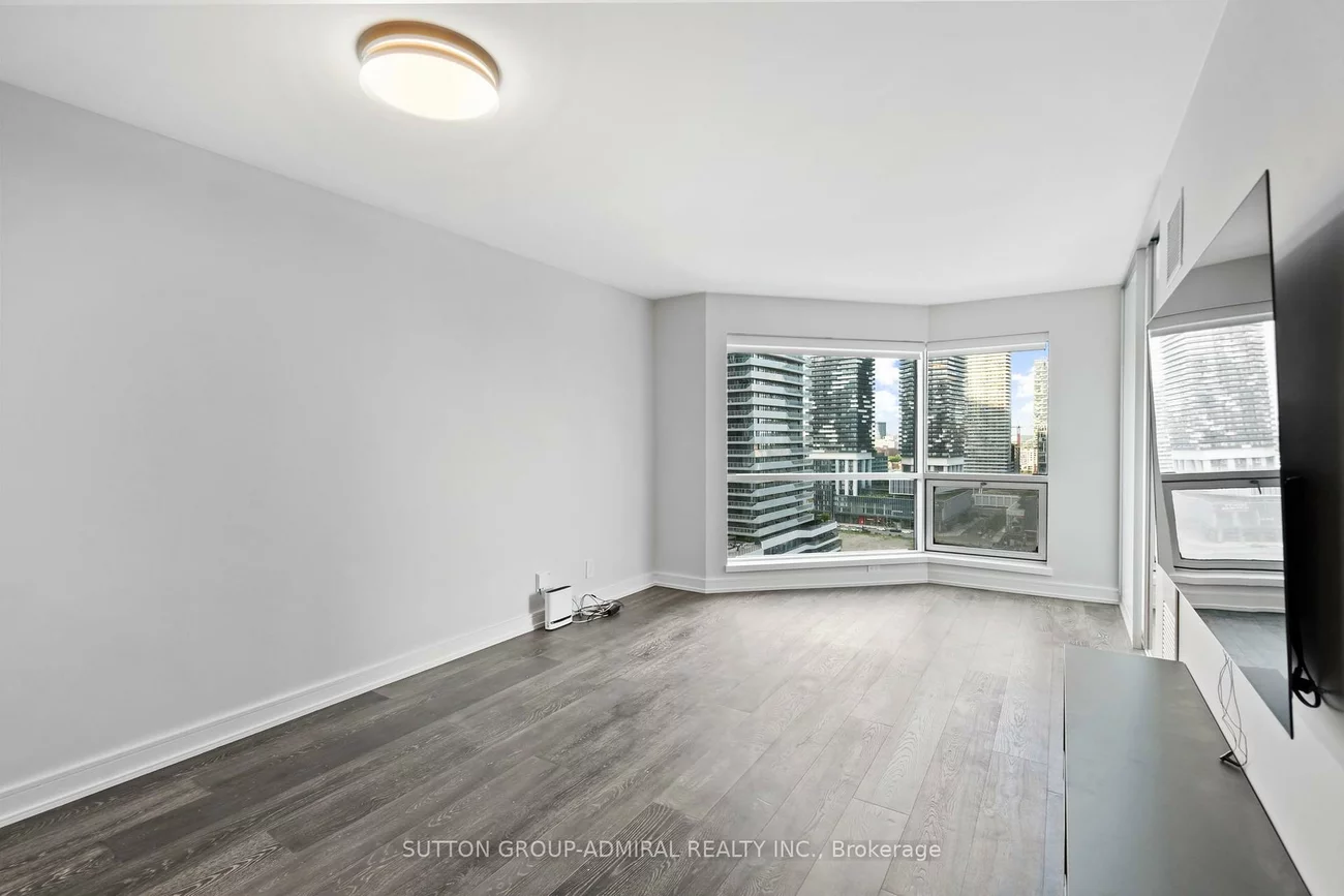 10, Yonge, Waterfront Communities C1, Toronto