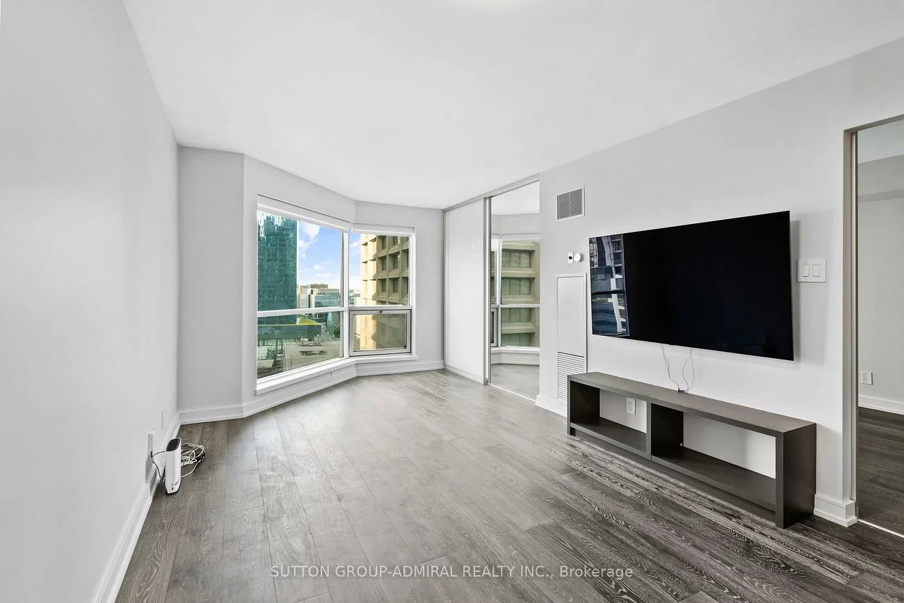 10, Yonge, Waterfront Communities C1, Toronto
