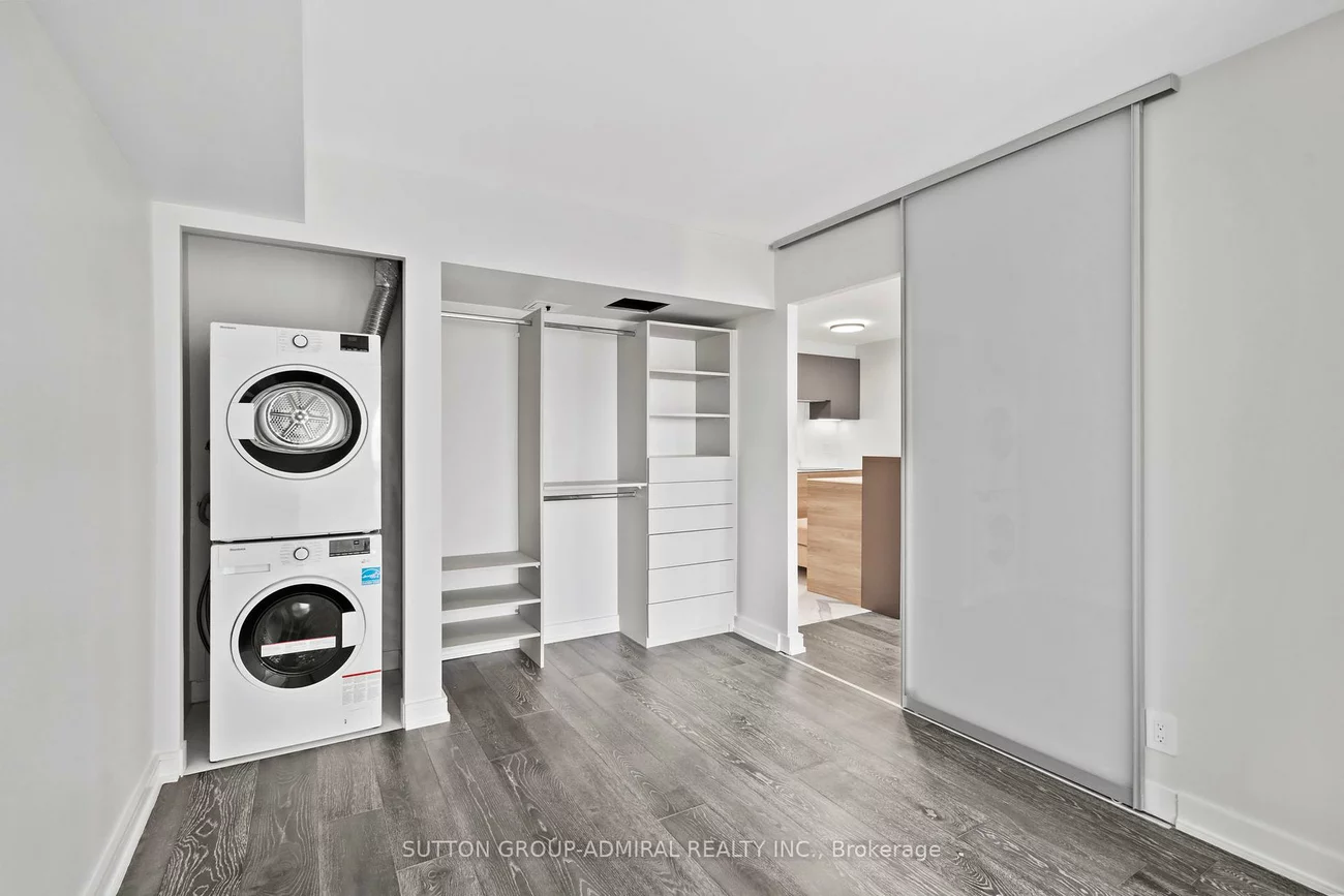 10, Yonge, Waterfront Communities C1, Toronto