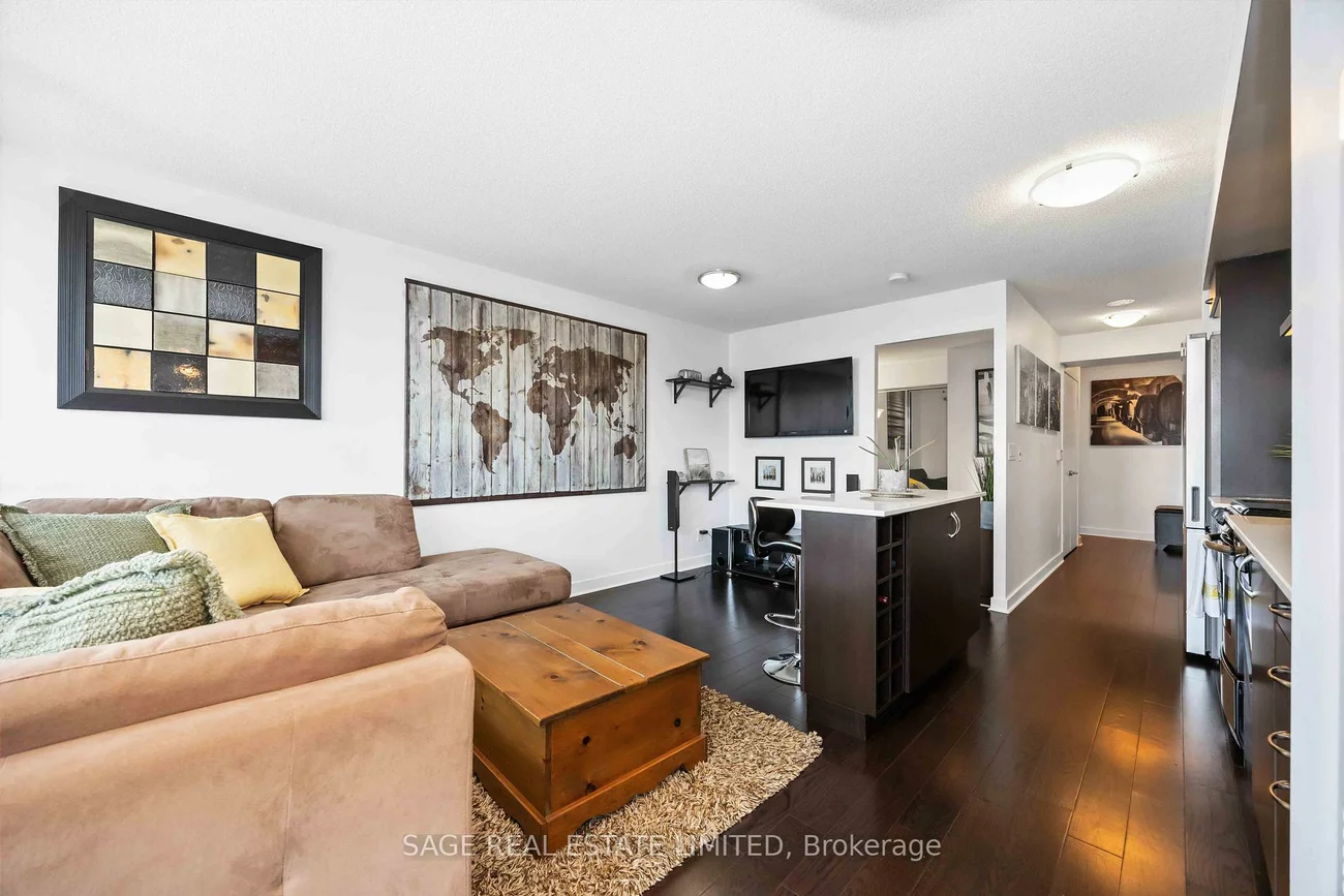 320, Richmond, Moss Park, Toronto