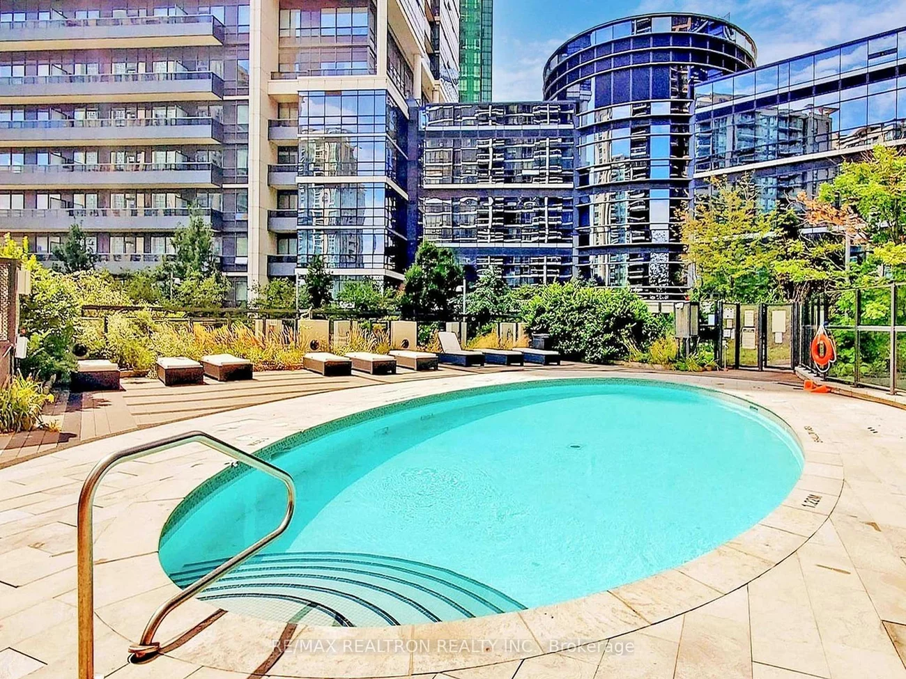 2, Anndale, Willowdale East, Toronto