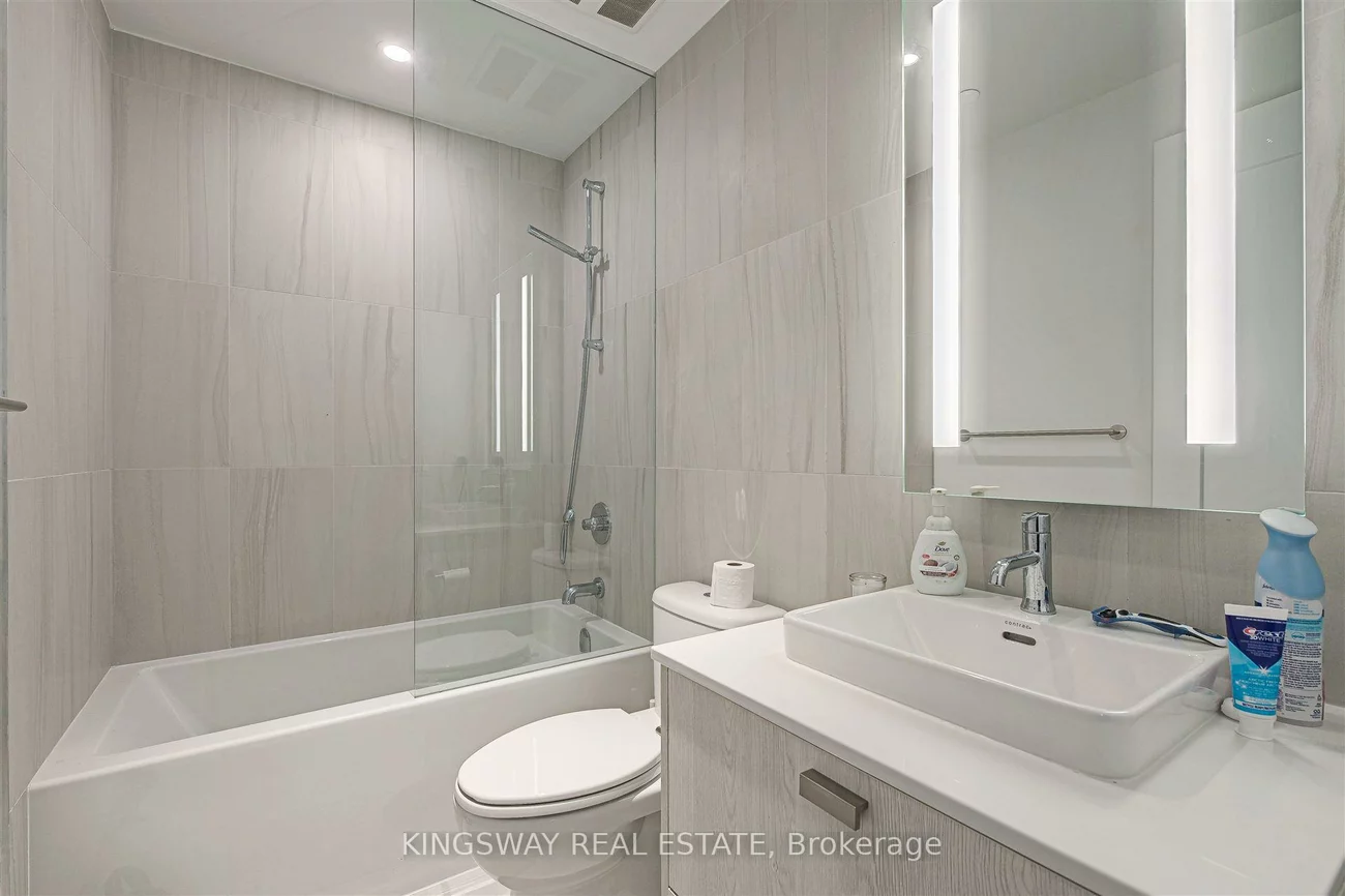 470, Front, Waterfront Communities C1, Toronto