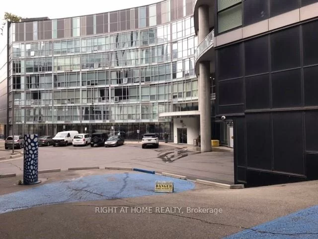 38, Dan Leckie, Waterfront Communities C1, Toronto