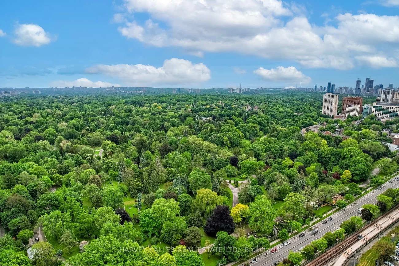 18, Merton, Mount Pleasant West, Toronto