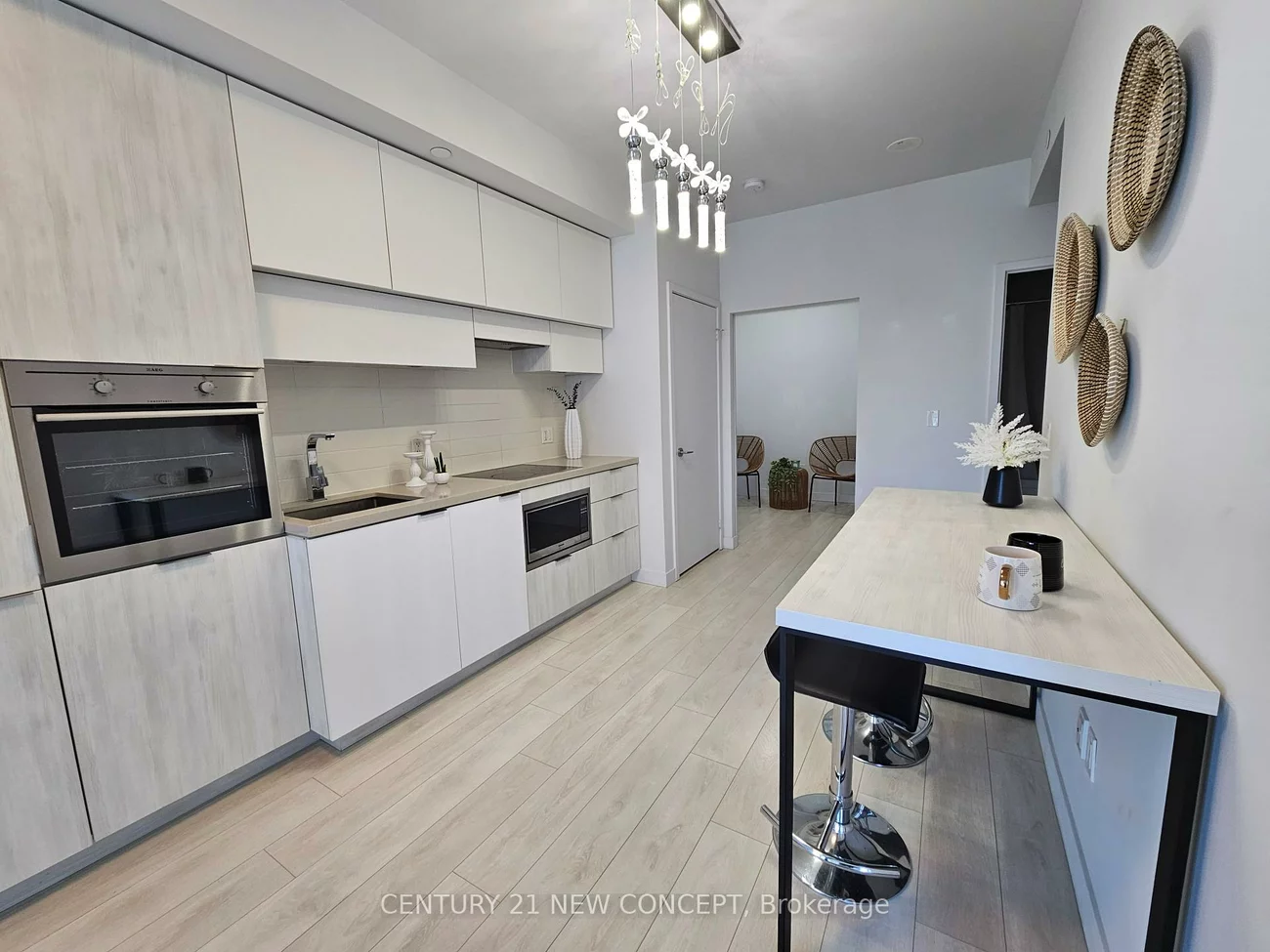 8, Eglinton, Mount Pleasant West, Toronto