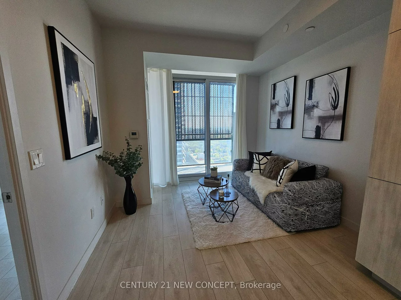 8, Eglinton, Mount Pleasant West, Toronto