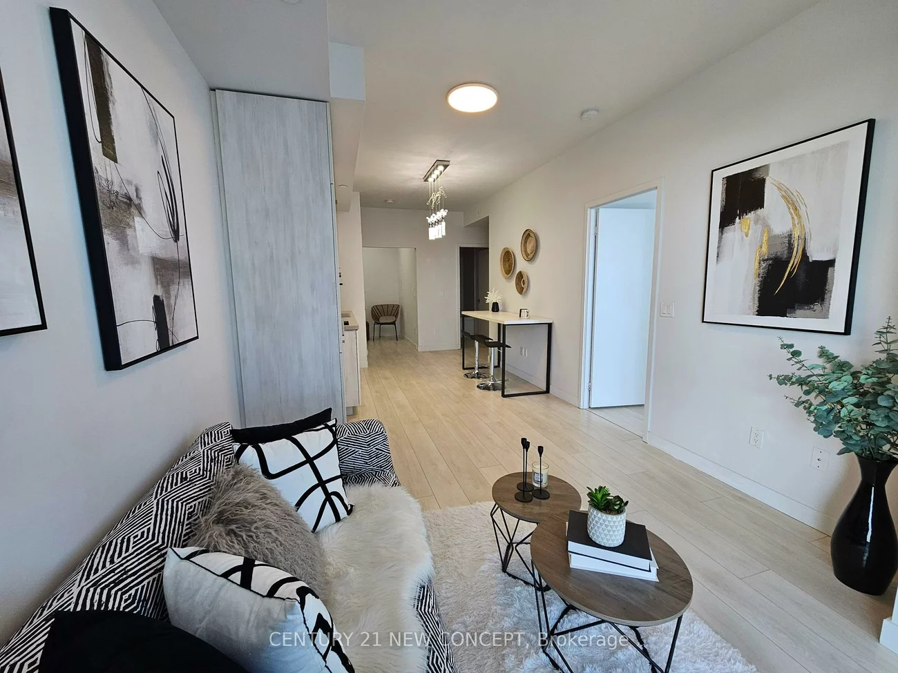 8, Eglinton, Mount Pleasant West, Toronto
