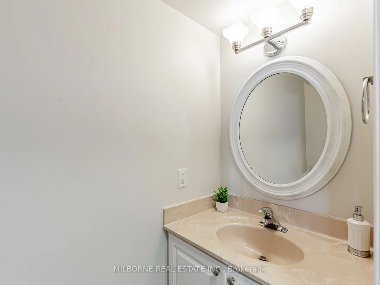 3, Everson, Willowdale East, Toronto