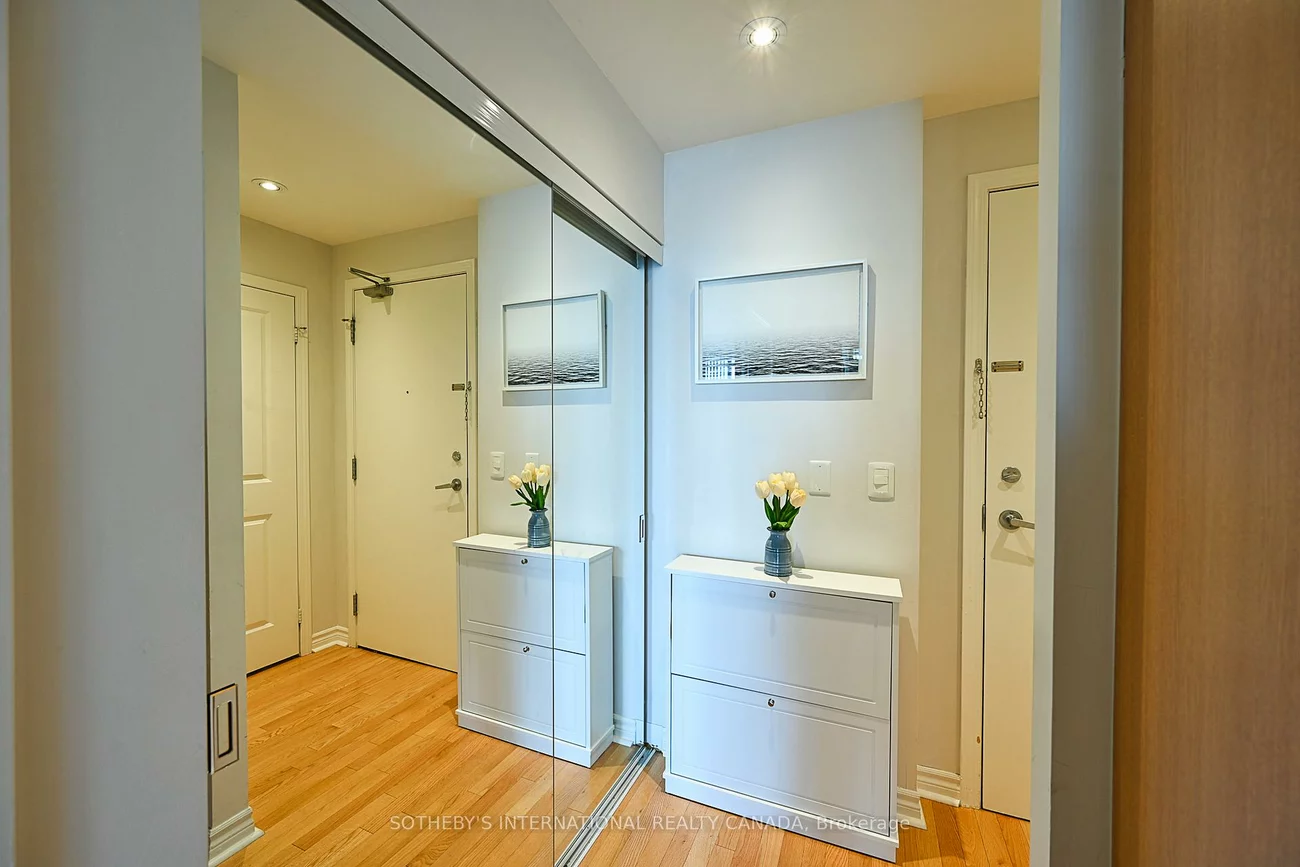 2885, Bayview, Bayview Village, Toronto