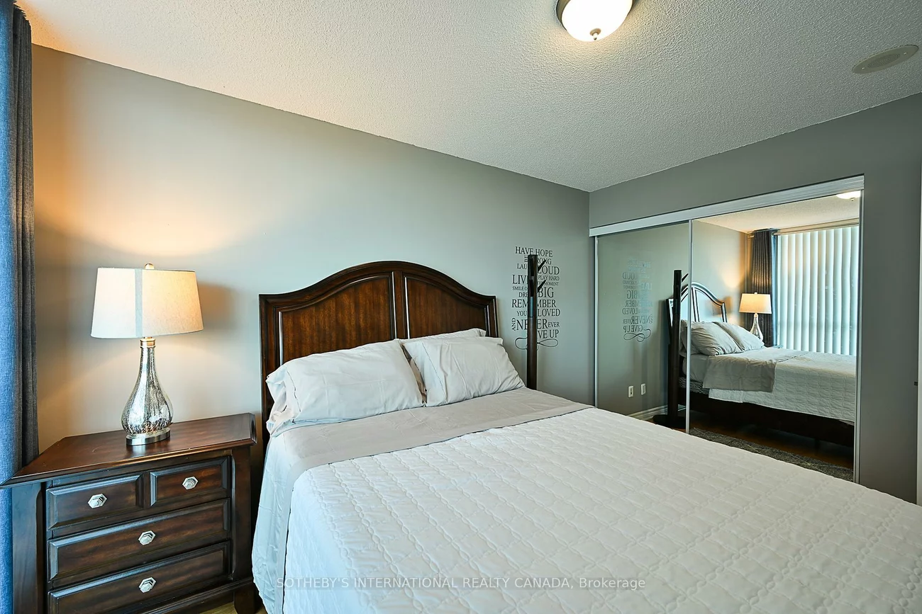 2885, Bayview, Bayview Village, Toronto