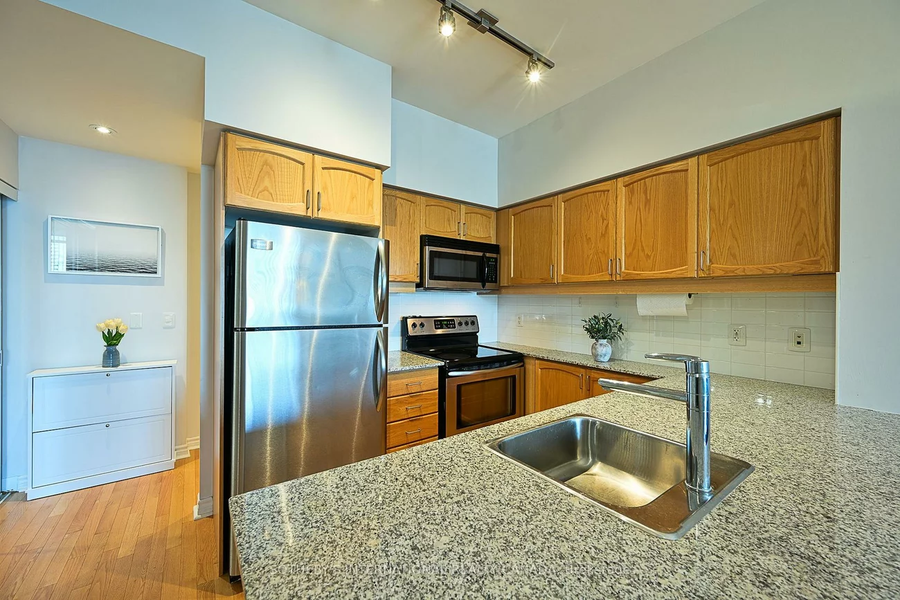2885, Bayview, Bayview Village, Toronto