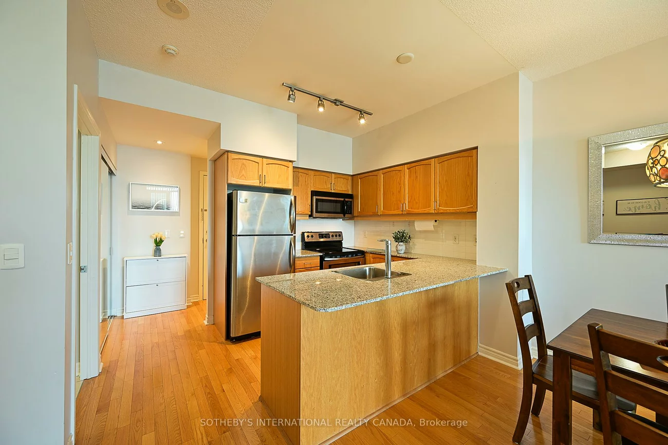 2885, Bayview, Bayview Village, Toronto
