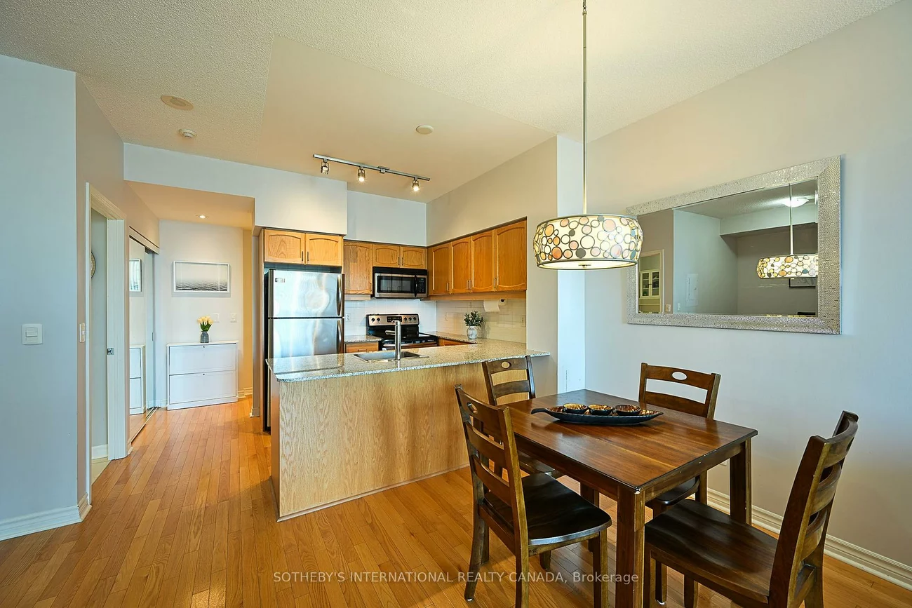 2885, Bayview, Bayview Village, Toronto