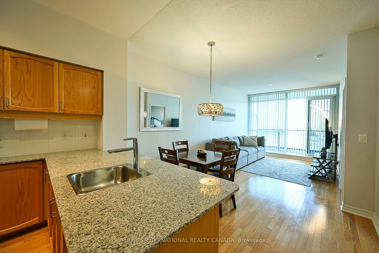 2885, Bayview, Bayview Village, Toronto