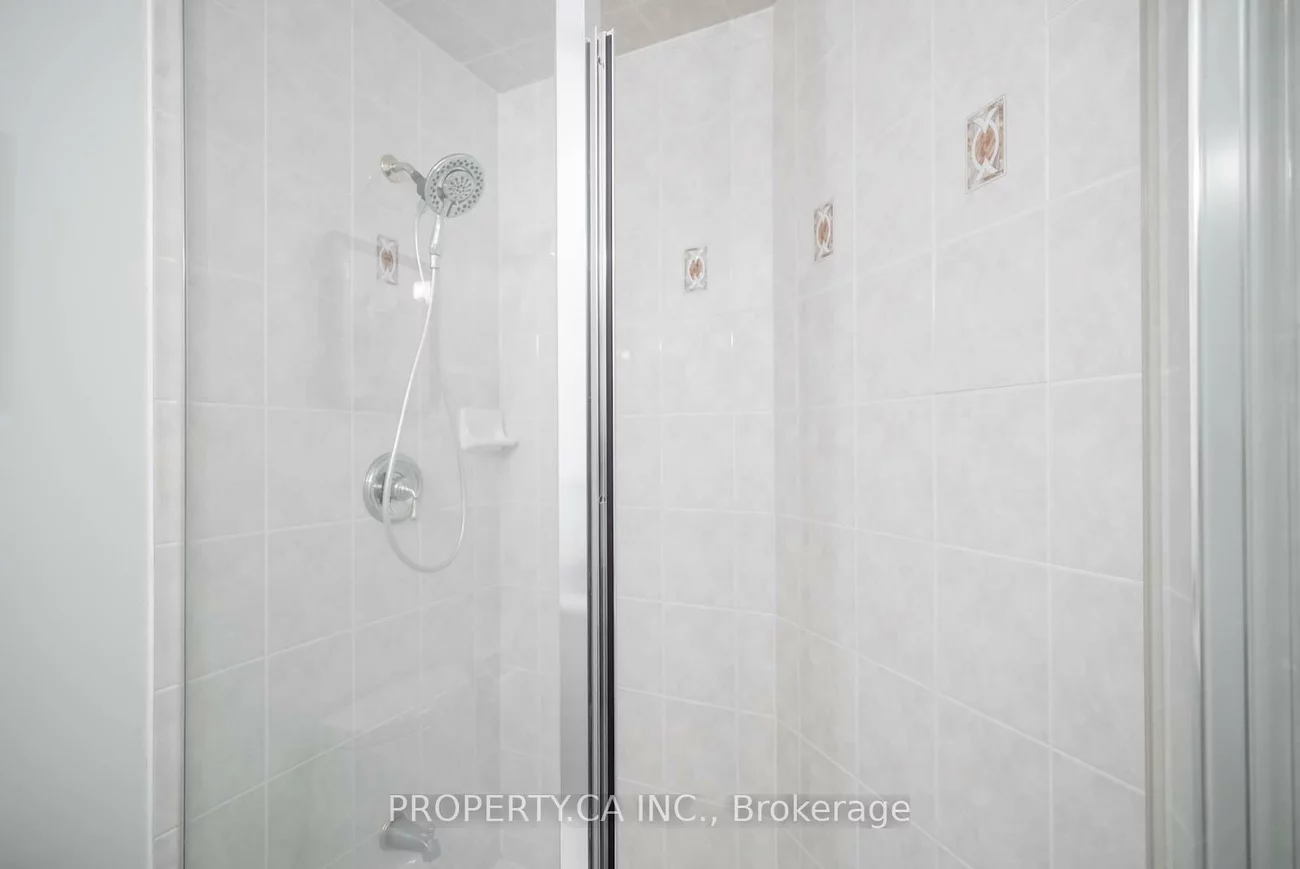 398, Eglinton, Mount Pleasant East, Toronto