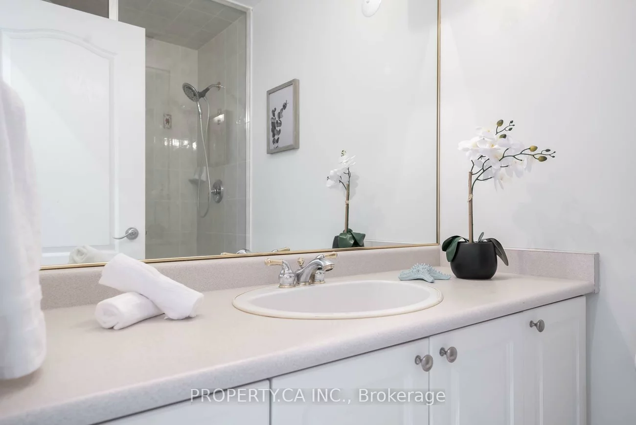 398, Eglinton, Mount Pleasant East, Toronto