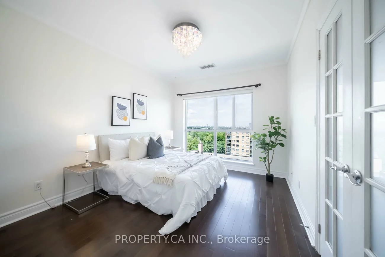 398, Eglinton, Mount Pleasant East, Toronto