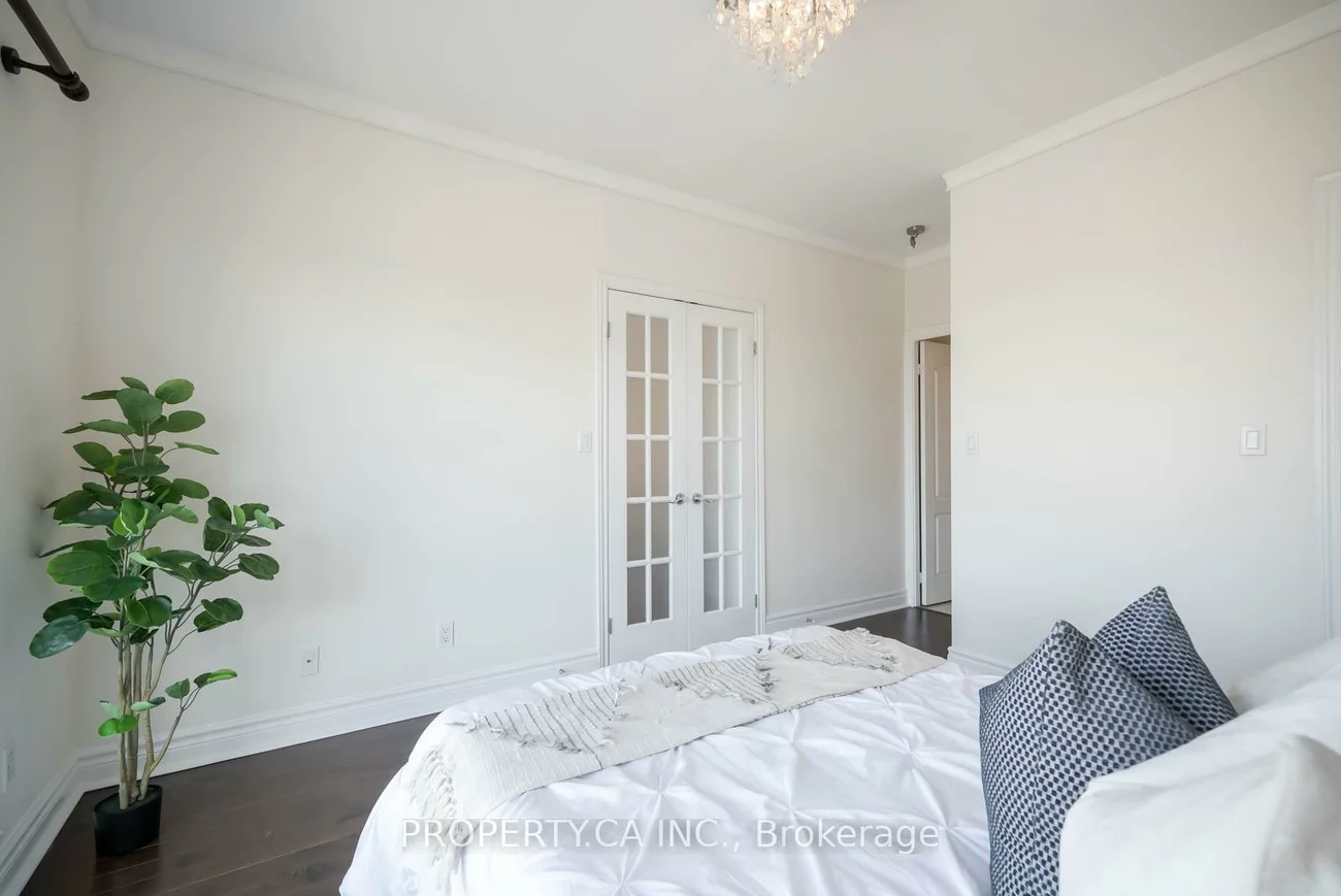 398, Eglinton, Mount Pleasant East, Toronto