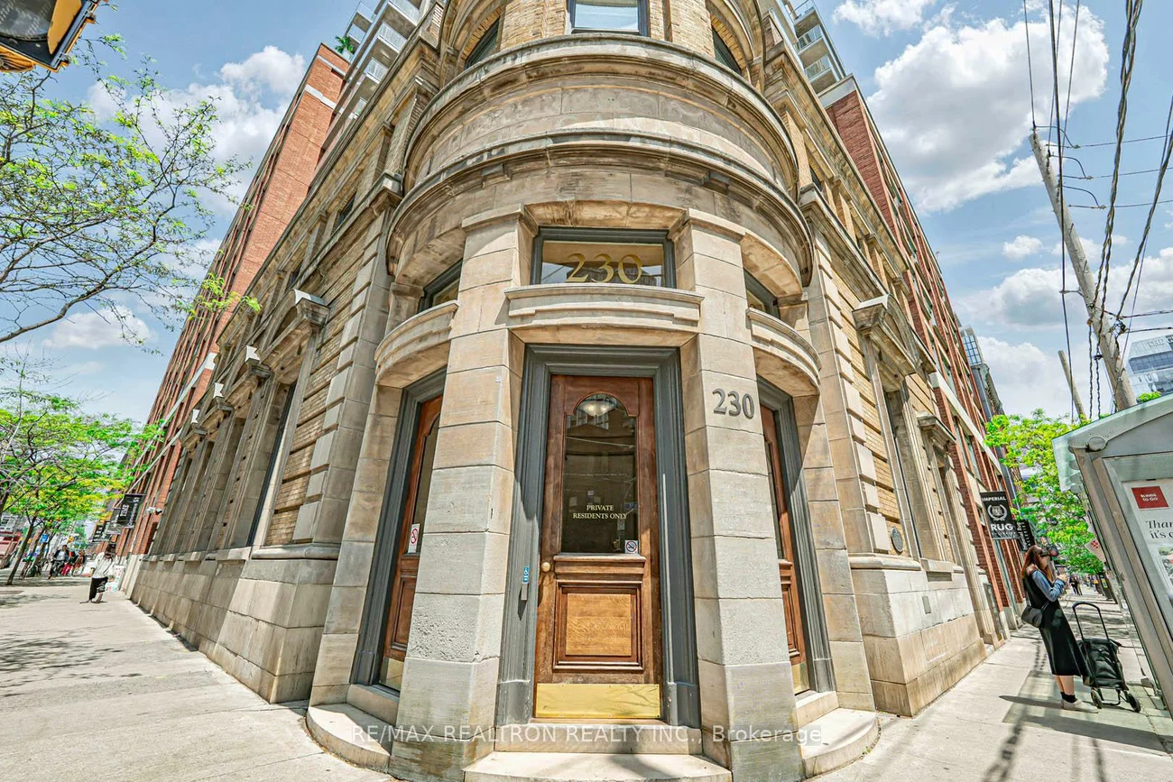 230, King, Moss Park, Toronto