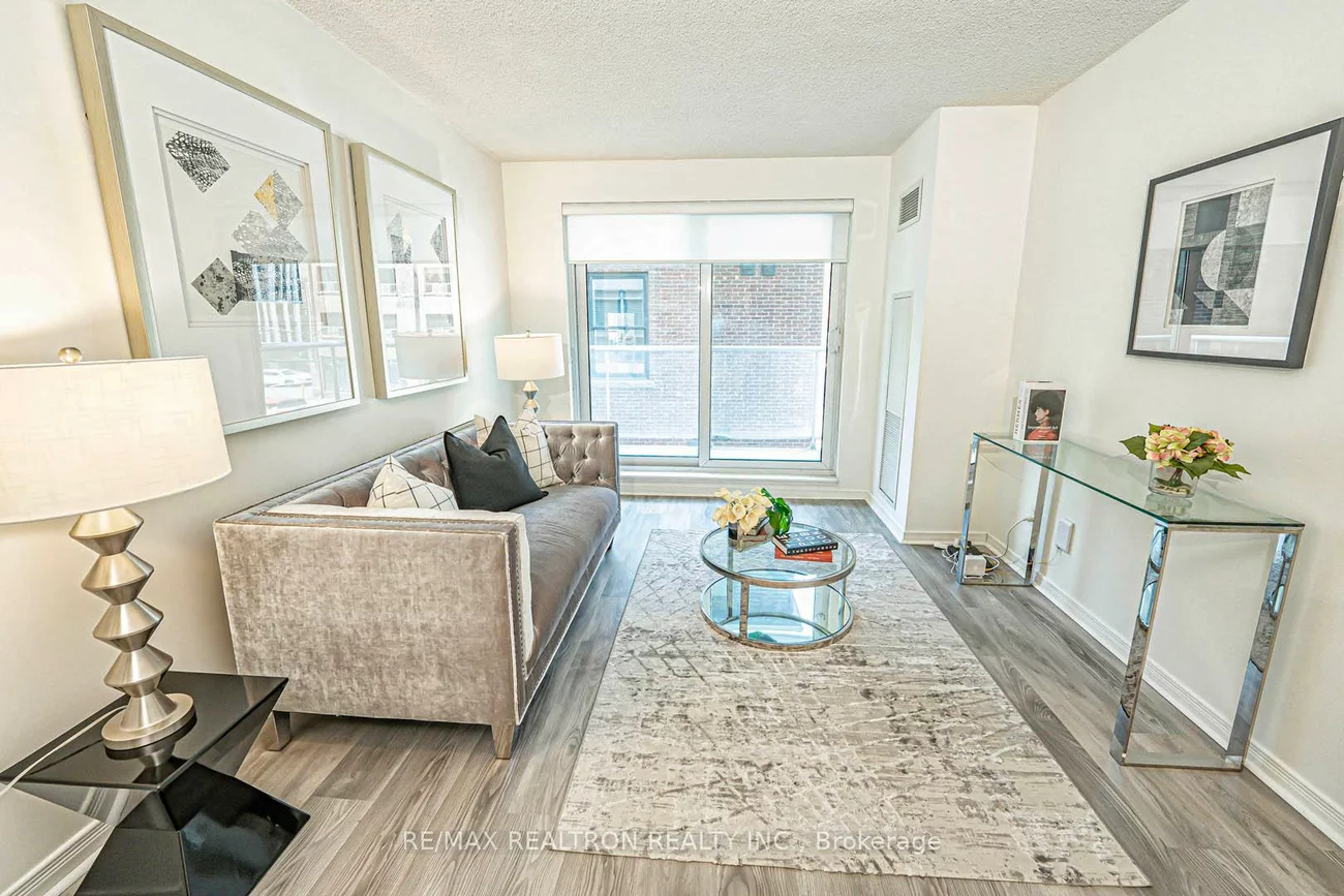 230, King, Moss Park, Toronto