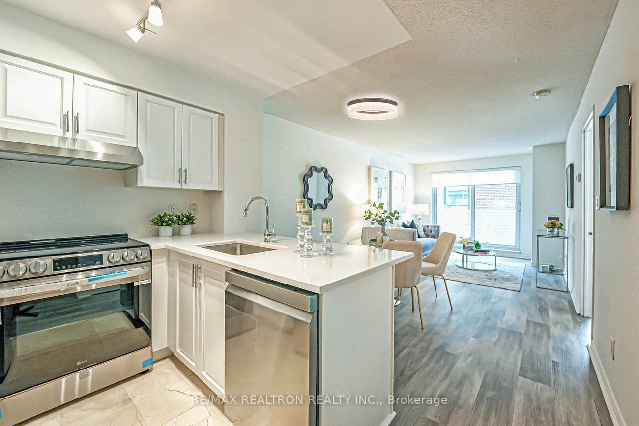 230, King, Moss Park, Toronto