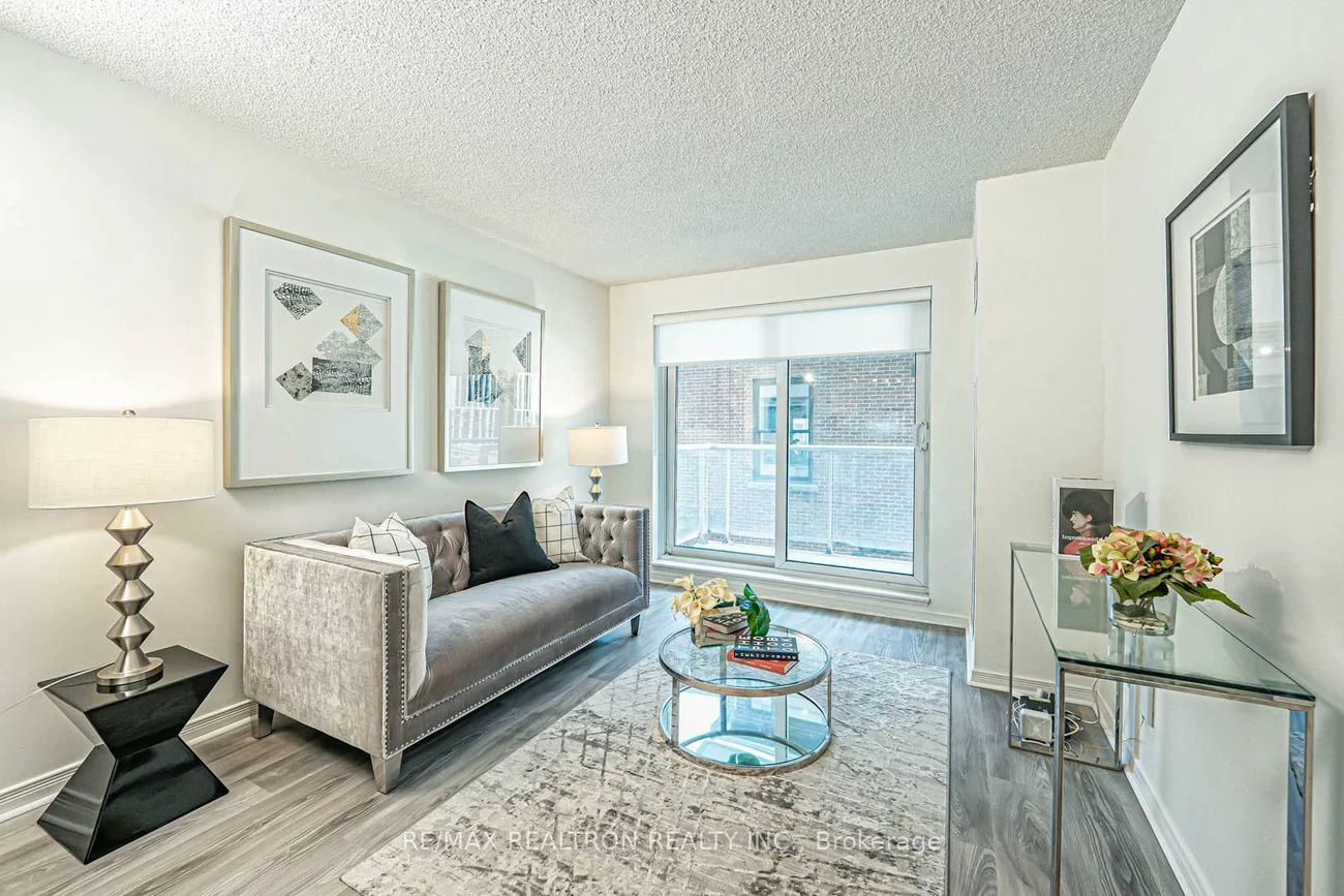 230, King, Moss Park, Toronto