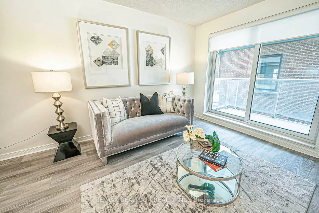 230, King, Moss Park, Toronto