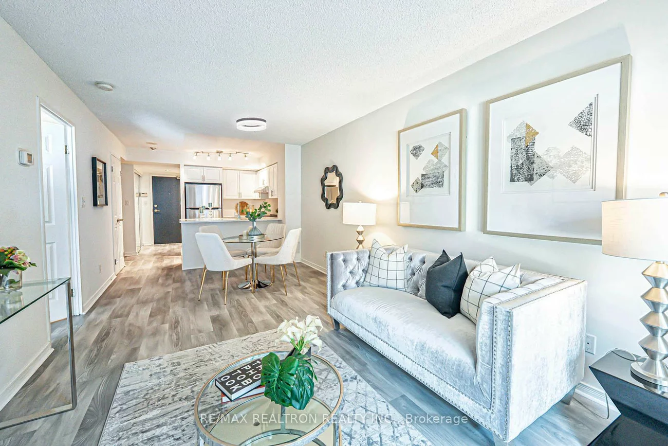 230, King, Moss Park, Toronto