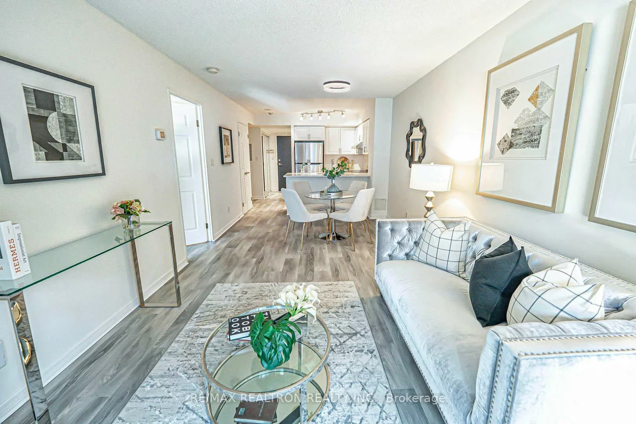 230, King, Moss Park, Toronto