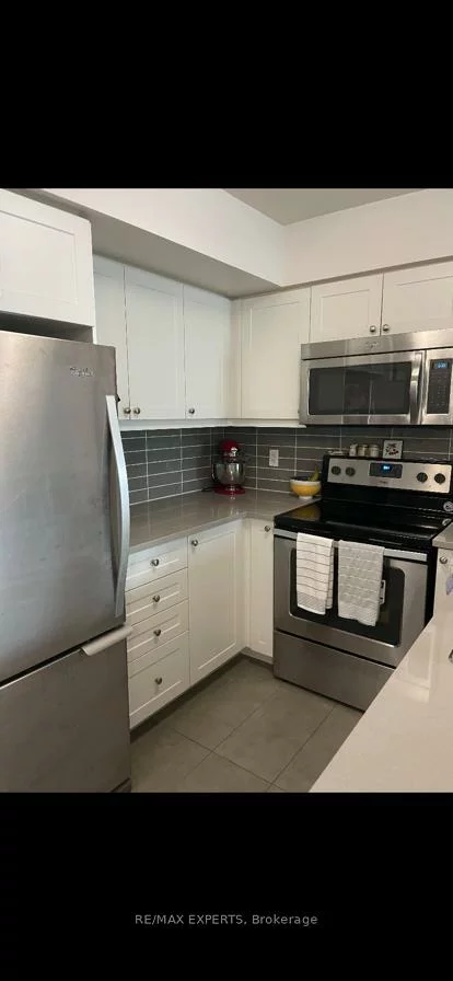 25, Lower Simcoe, Waterfront Communities C1, Toronto