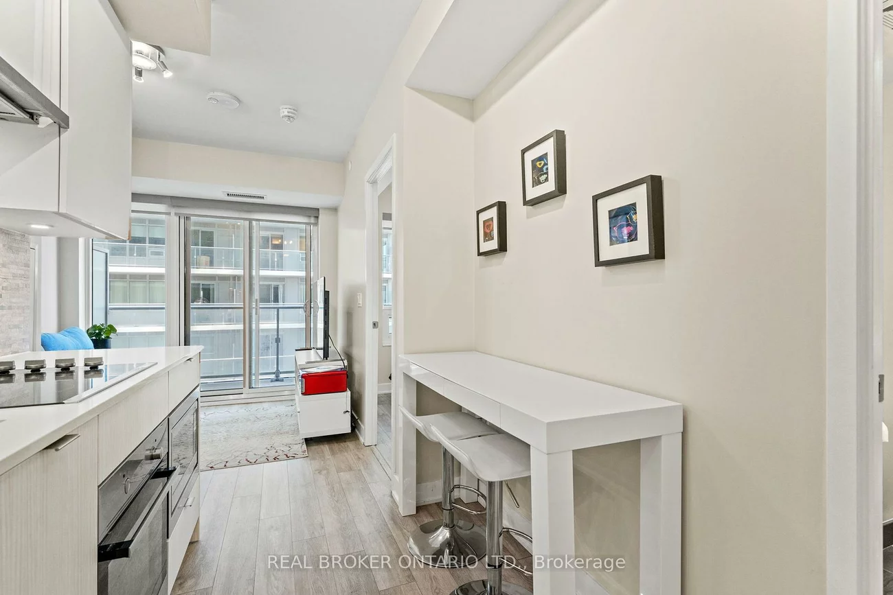99, Broadway, Mount Pleasant West, Toronto