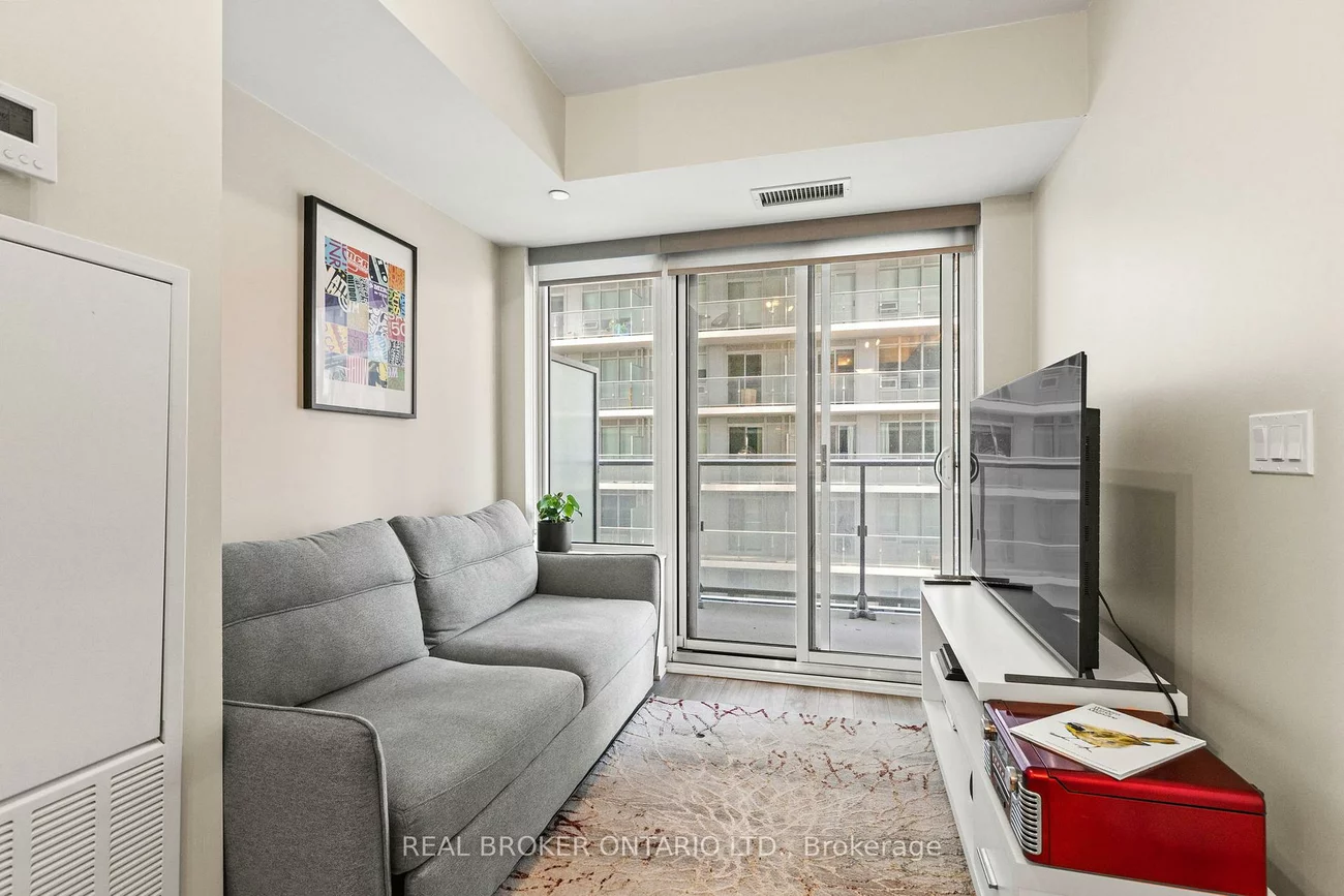 99, Broadway, Mount Pleasant West, Toronto